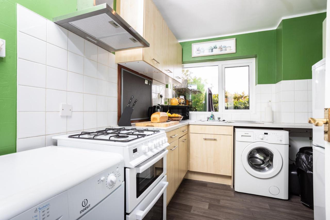 Perfect For Contractors - Canterbury - Free Parking - Ultra Wifi Eksteriør billede