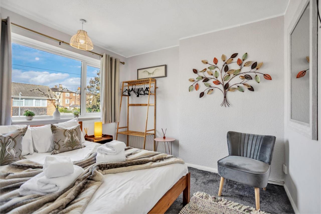 Perfect For Contractors - Canterbury - Free Parking - Ultra Wifi Eksteriør billede