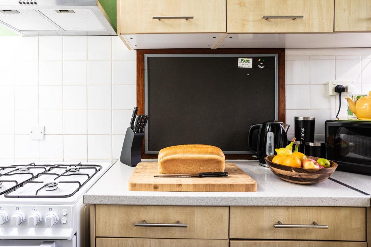 Perfect For Contractors - Canterbury - Free Parking - Ultra Wifi Eksteriør billede