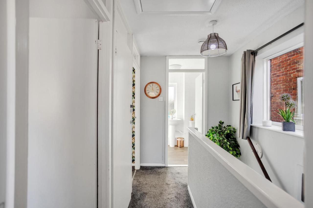 Perfect For Contractors - Canterbury - Free Parking - Ultra Wifi Eksteriør billede