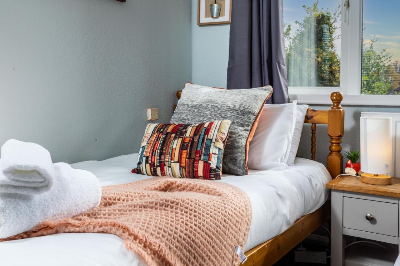 Perfect For Contractors - Canterbury - Free Parking - Ultra Wifi Eksteriør billede