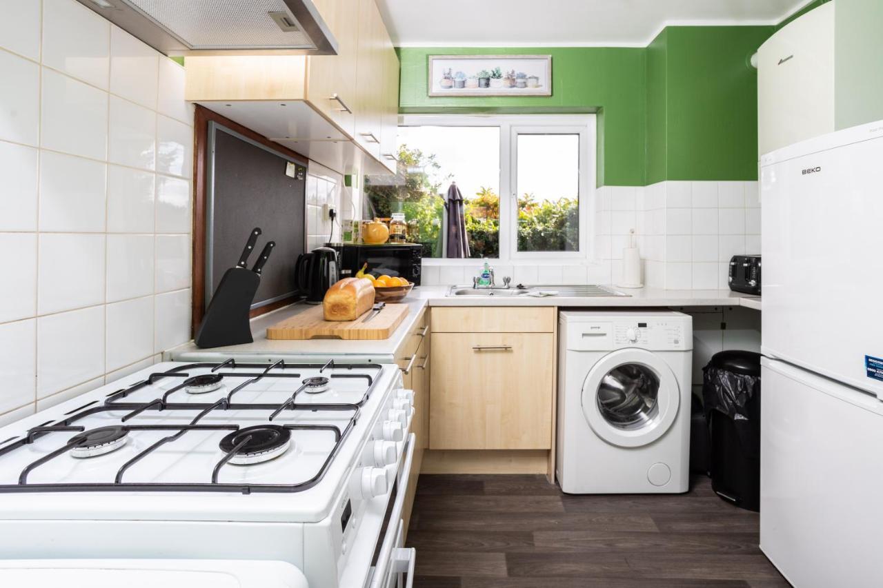 Perfect For Contractors - Canterbury - Free Parking - Ultra Wifi Eksteriør billede
